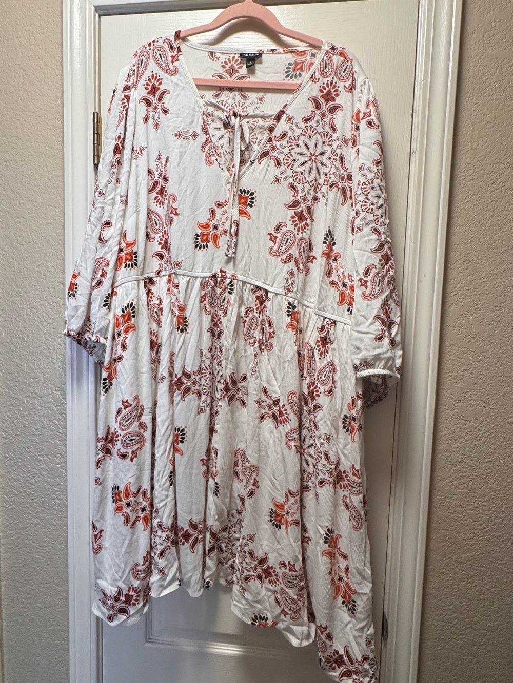 torrid White Boho Floral Tiered Tie-Front Midi Dress